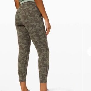 Lululemon Athletica Ready To Rulu Green Camo Joggers Size 6